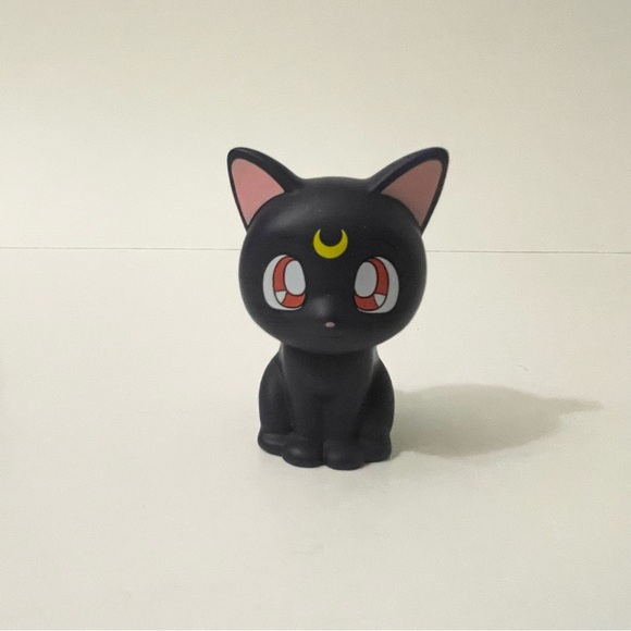 Sailor Moon Mini Luna Figure Guardian Cat 2.5” Tall - Picture 11 of 11